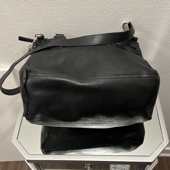 Givenchy Medium Black Pandora Box - Picture 4 of 4